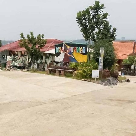 Kampung Abdi Resort Syariah Mitra Reddoorz Bogor Zewnętrze zdjęcie